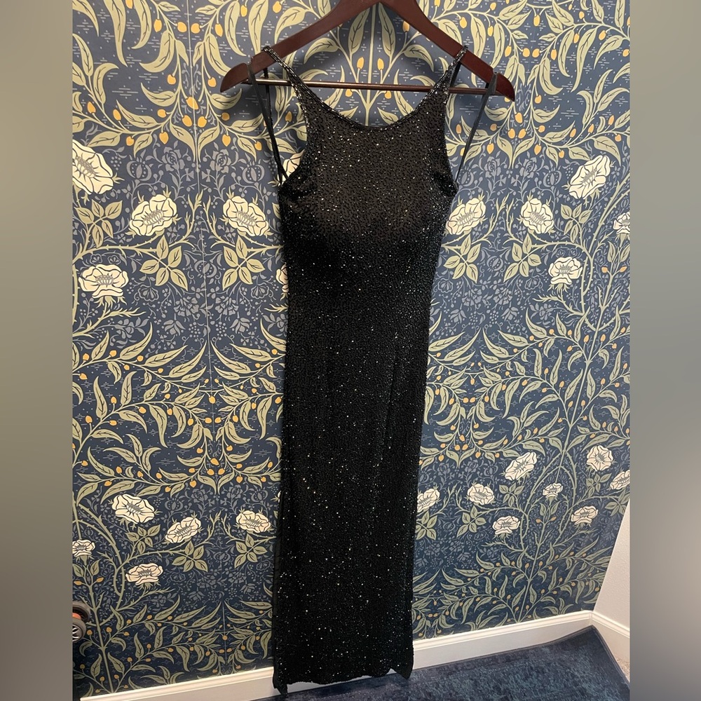 Cachè silk black fully beaded floor length gown